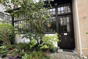 Espace indépendant - 75010 - 8 postes - 2500€