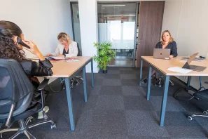 Bureau privé - 06200 - 4 postes - 1580€