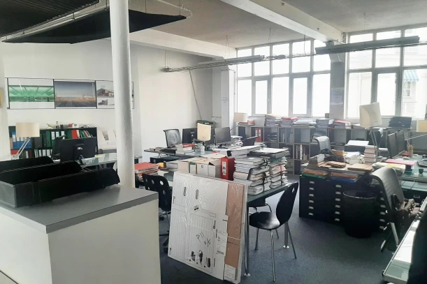 Open Space - 75011 - 12 postes - 250€