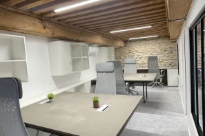 Bureau privé - 69001 - 5 postes - 1800€