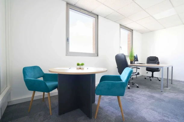 Bureau privé - 59800 - 3 postes - 830€