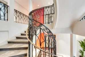 Open Space - 75008 - 9 postes - 5780€