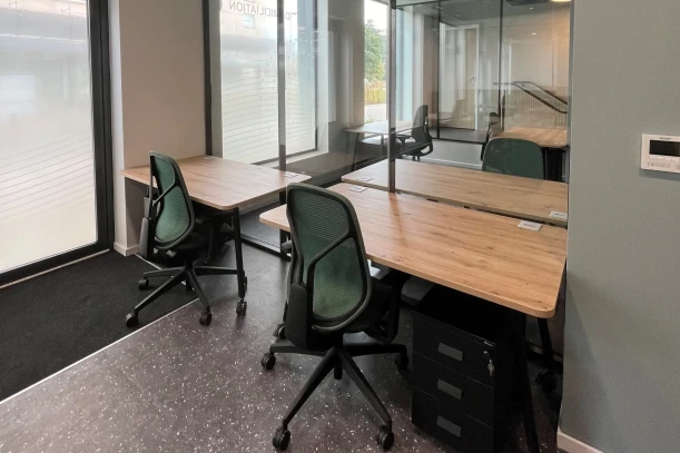 Bureau privé - 54000 - 4 postes - 1680€