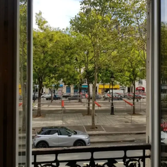 Bureau privé 12 m² 1 poste Location bureau Boulevard Richard Lenoir Paris 75011 - photo 3