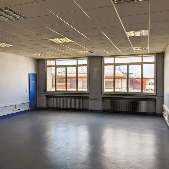 Bureau privé 135 m² 25 postes Location bureau Boulevard Aristide Briand Courbevoie 92400 - photo 6