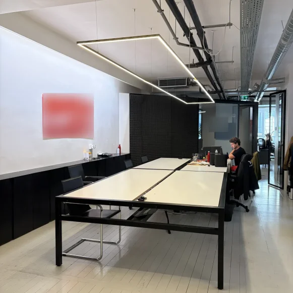 Bureau privé 35 m² 8 postes Coworking Rue d'Uzès Paris 75002 - photo 1