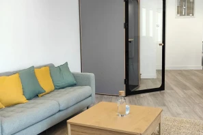 Bureau privé - 93500 - 2 postes - 684€