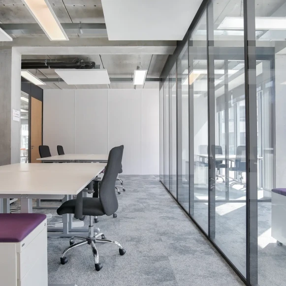 Bureau privé 80 m² 14 postes Coworking Allée Clémentine Deman Lille 59000 - photo 2