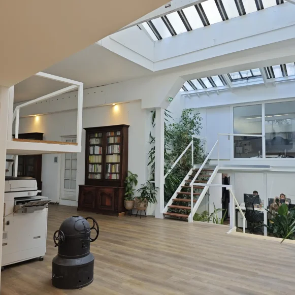 Bureau privé 33 m² 6 postes Location bureau Rue Saint-Antoine Paris 75004 - photo 7