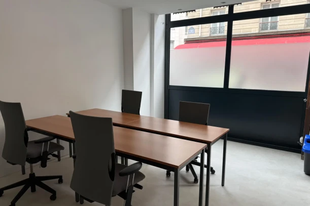 Bureau privé - 75011 - 6 postes - 1600€