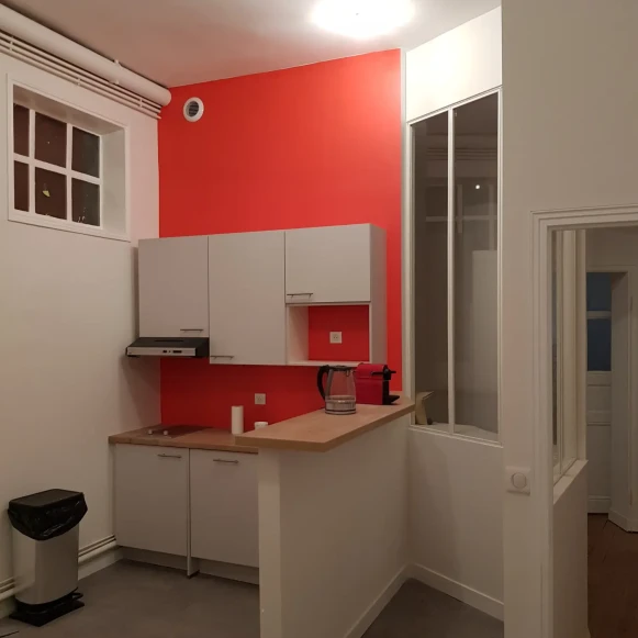 Bureau privé 15 m² 3 postes Location bureau Rue des Vieilles Douves Nantes 44000 - photo 2