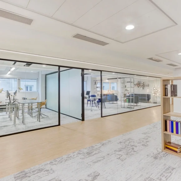 Espace indépendant 600 m² 36 postes Location bureau Rue Feydeau Paris 75002 - photo 1