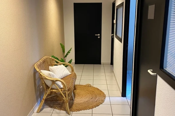 Bureau privé - 35000 - 2 postes - 650€