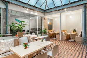 Bureau privé - 75004 - 12 postes - 4200€