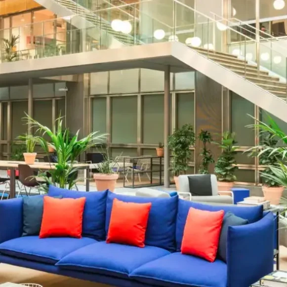 Bureau privé 24 m² 6 postes Coworking Avenue de France Paris 75013 - photo 1