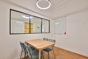 Open Space - 75009 - 6 postes - 450€