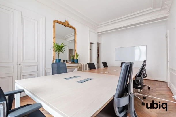 Bureau privé - 75009 - 8 postes - 2500€