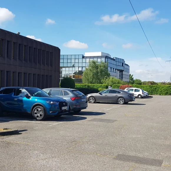 Bureau privé 21 m² 3 postes Coworking Rue de la Découverte Labège 31670 - photo 8