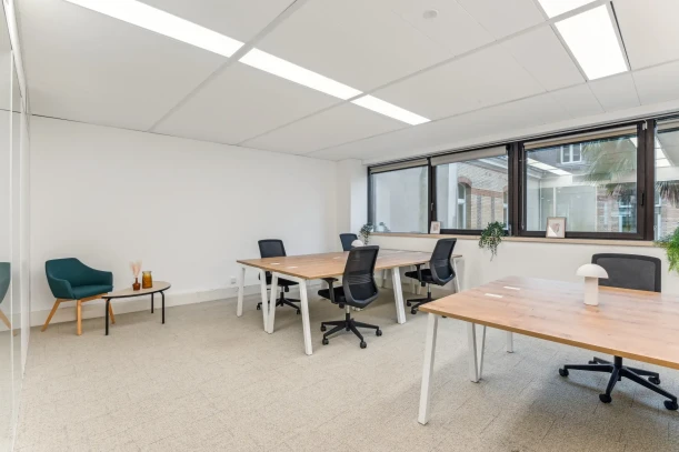 Bureau privé - 92300 - 6 postes - 2800€