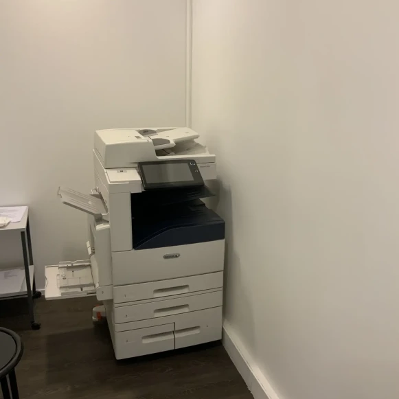 Bureau privé 22 m² 4 postes Coworking Boulevard Exelmans Paris 75016 - photo 4