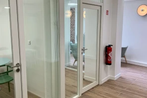 Open Space - 75009 - 8 postes - 400€