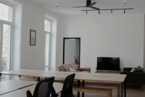 Espace indépendant - 75002 - 18 postes - 10500€