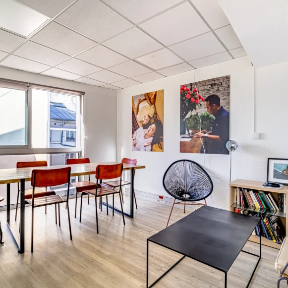 Bureau privé 120 m² 29 postes Location bureau Rue de Rochechouart Paris 75009 - photo 5