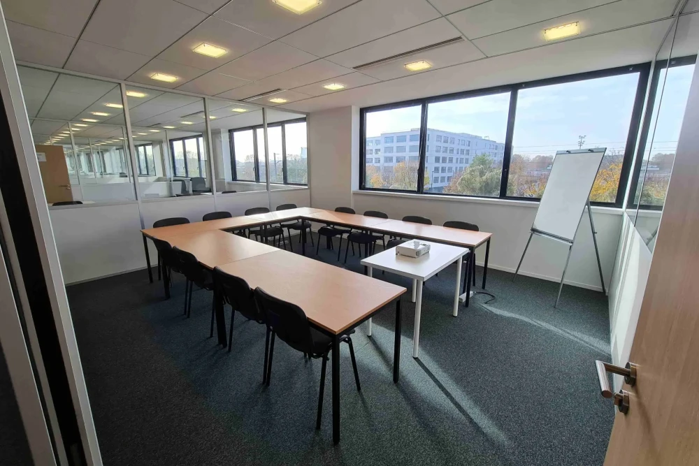 Bureau privé - 92600 - 18 postes - 1840€