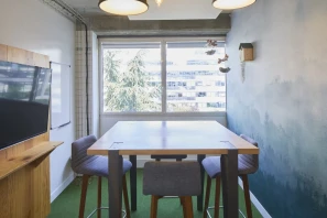 Bureau privé - 92130 - 3 postes - 1770€