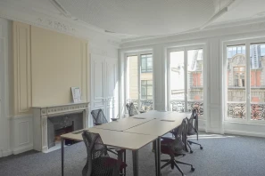 Bureau privé - 75009 - 4 postes - 3613€