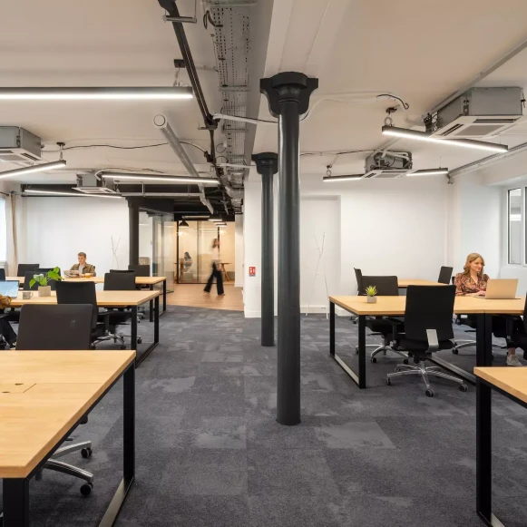 Espace indépendant 210 m² 32 postes Location bureau Rue Richer Paris 75009 - photo 3