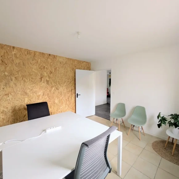 Bureau privé 13 m² 3 postes Location bureau Rue de la Loire Sainte-Luce-sur-Loire 44980 - photo 3