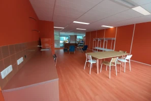 Open Space - 92400 - 46 postes - 400€