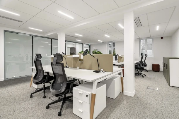 Bureau privé - 75017 - 14 postes - 9100€