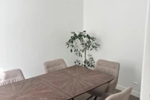 Open Space - 75008 - 4 postes - 400€