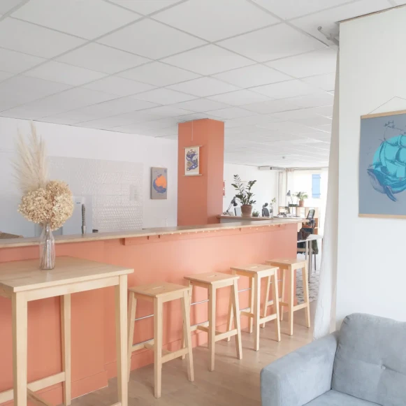 Open Space  10 postes Location bureau Rue Jean de la Fontaine La Roche-Bernard 56130 - photo 3