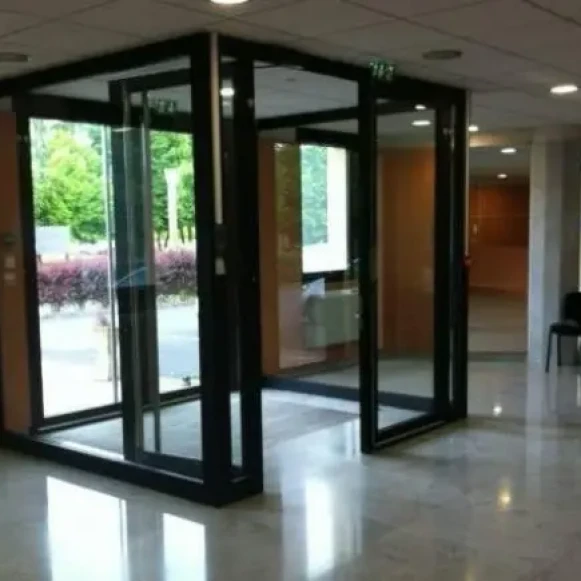 Bureau privé 20 m² 2 postes Location bureau Zone Industrielle Les Algorithmes - Route de l'Orme Saint-Aubin 91190 - photo 5