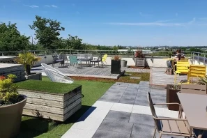 Bureau privé - 35510 - 2 postes - 833€