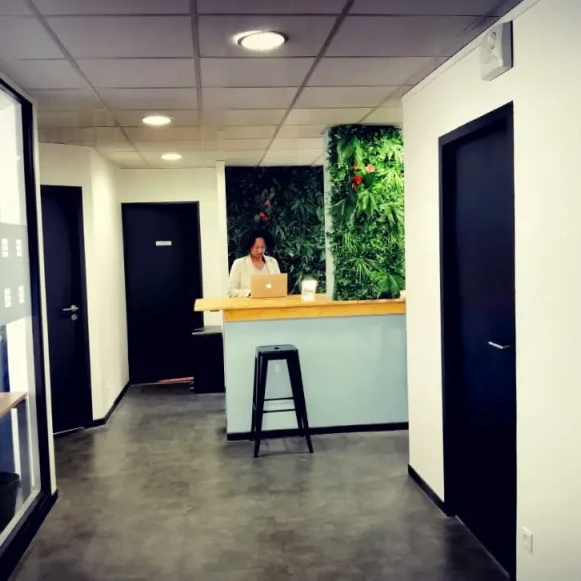 Bureau privé 26 m² 8 postes Coworking Rue Desseaux Rouen 76100 - photo 5