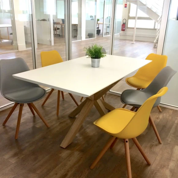 Bureau privé 12 m² 3 postes Coworking Rue Cardinet Paris 75017 - photo 1