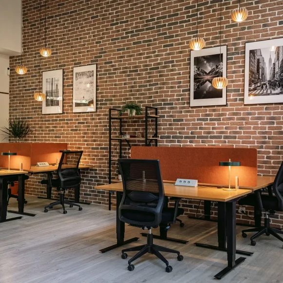 Bureau privé 75 m² 10 postes Location bureau Rue Molière Ivry-sur-Seine 94200 - photo 1