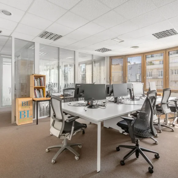 Espace indépendant 170 m² 26 postes Coworking Avenue Philippe Auguste Paris 75011 - photo 1