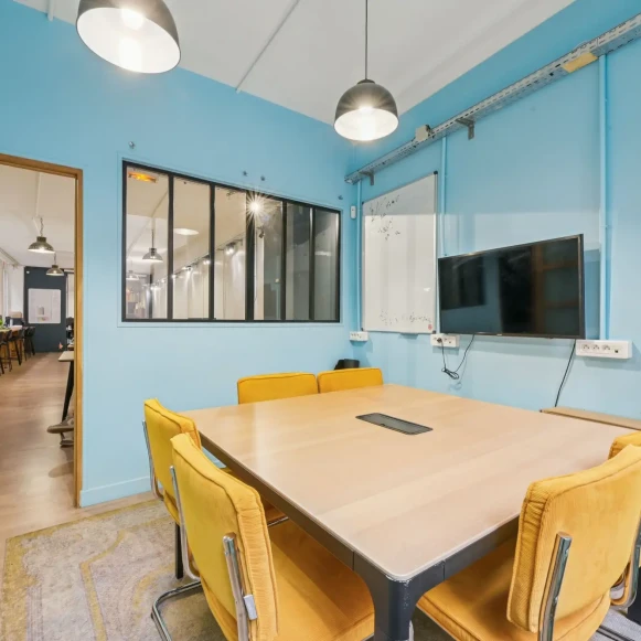 Espace indépendant 191 m² 40 postes Location bureau Rue des Petites Écuries Paris 75010 - photo 8