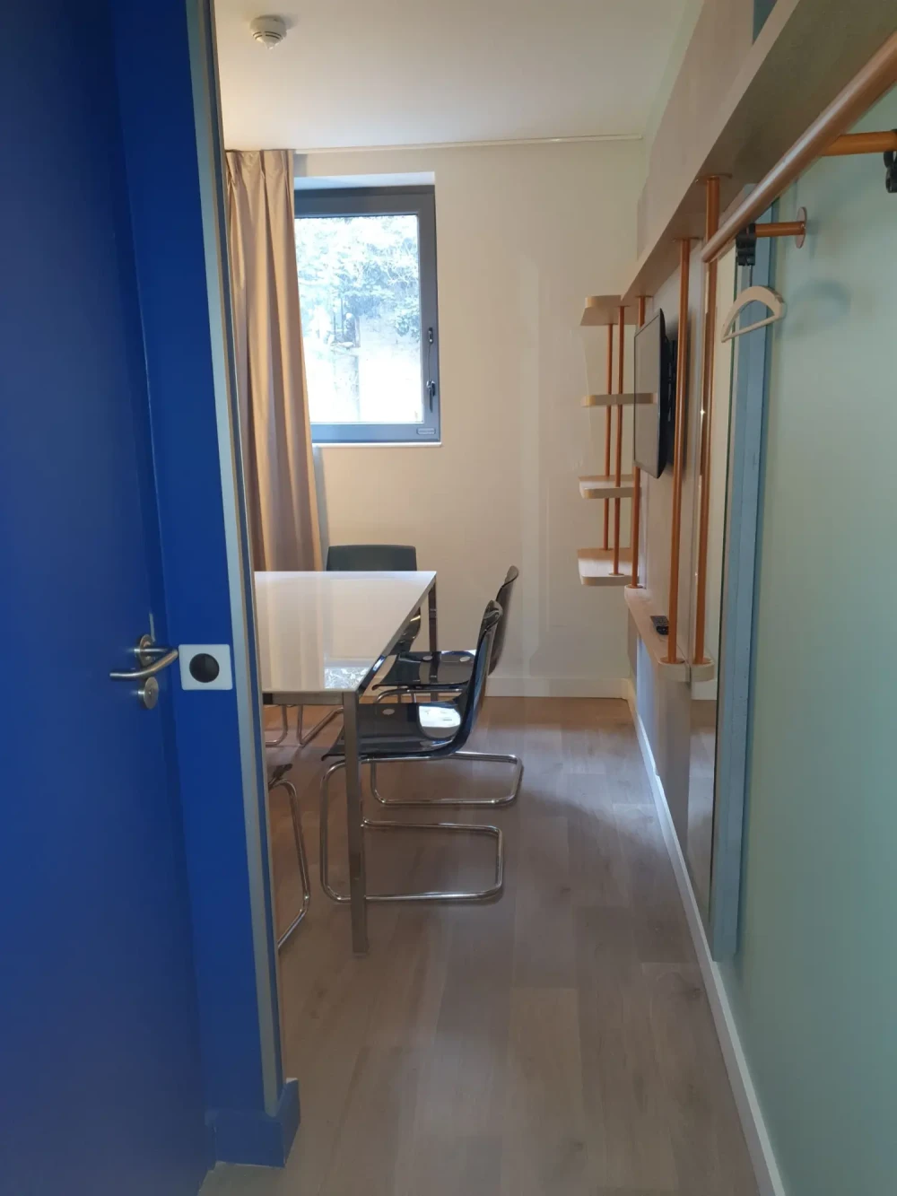 Bureau privé - 92110 - 1 poste - 1500€