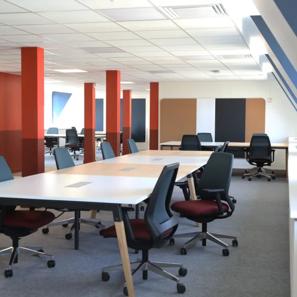 Bureau privé 150 m² 35 postes Coworking Rue Traversière Paris 75012 - photo 1
