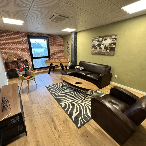 Bureau privé 11 m² 2 postes Location bureau Rue Paul Lafargue Noisy-le-Grand 93160 - photo 6