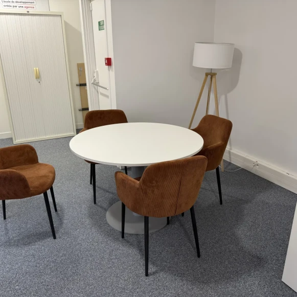 Open Space  6 postes Location bureau Rue Andras Beck Meudon 92360 - photo 4