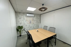 Bureau privé - 33600 - 4 postes - 800€