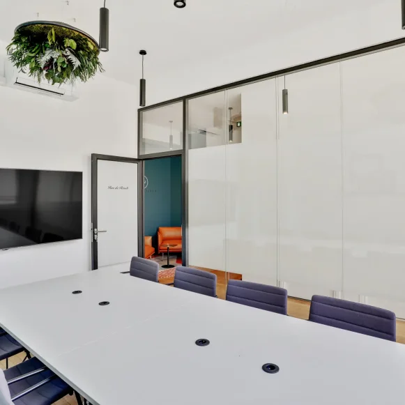 Espace indépendant 70 m² 10 postes Location bureau Avenue Franklin Delano Roosevelt Paris 75008 - photo 3