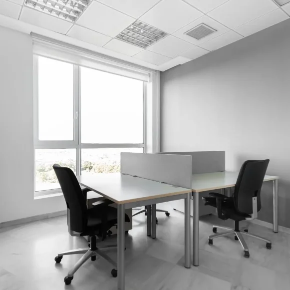 Bureau privé 4 m² 1 poste Coworking Avenue Aristide Briand Cachan 94230 - photo 1